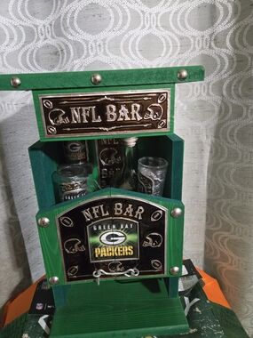 Green Bay Packers NFL Bar Wooden Shot Glass Set - Green